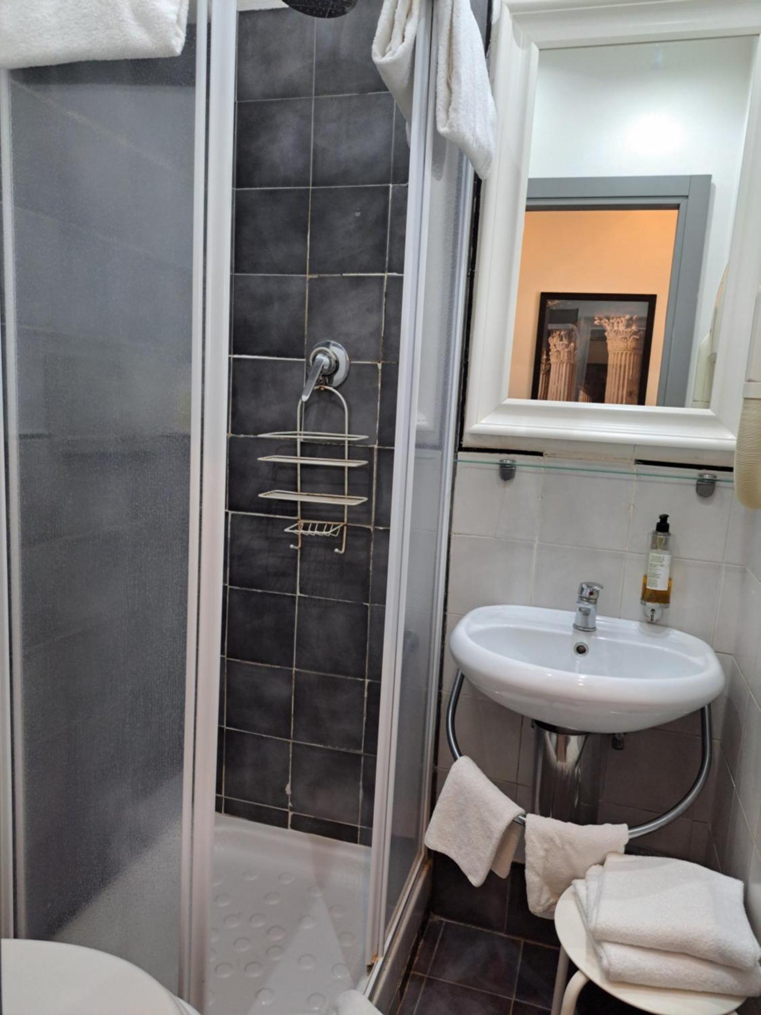 Hotel Giuggioli Rzym Zewnętrze zdjęcie
